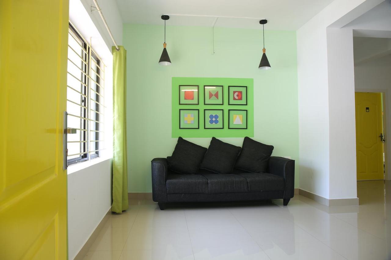 Ecoville होटल के अलावा *